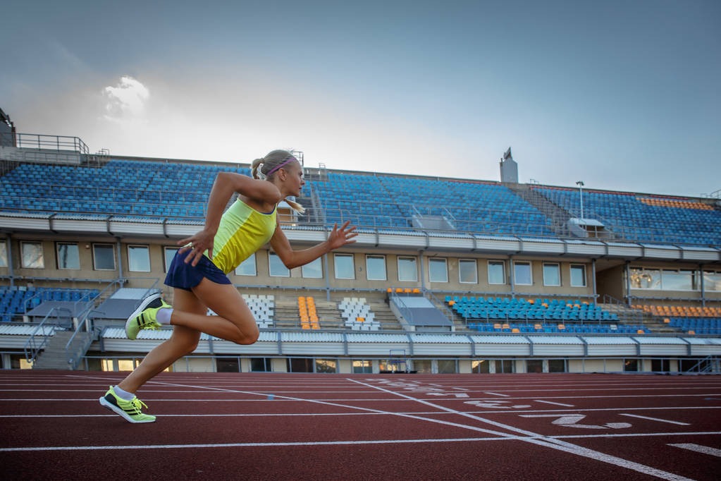 太阳绝杀获胜，湖人遭遇连败，NBA西部排名更新：快船重返第七！