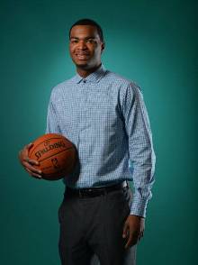 季铺平道路 季铺平道路