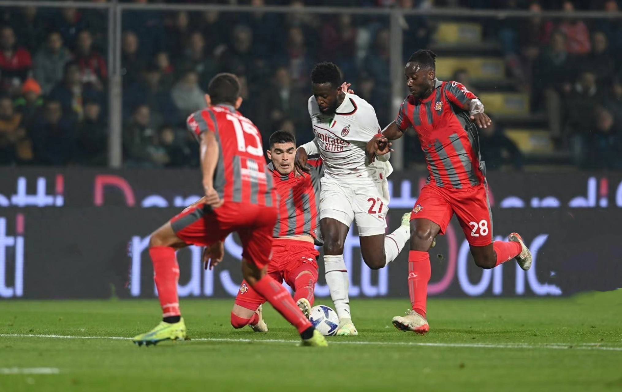 赵睿缺席对 赵睿缺席对