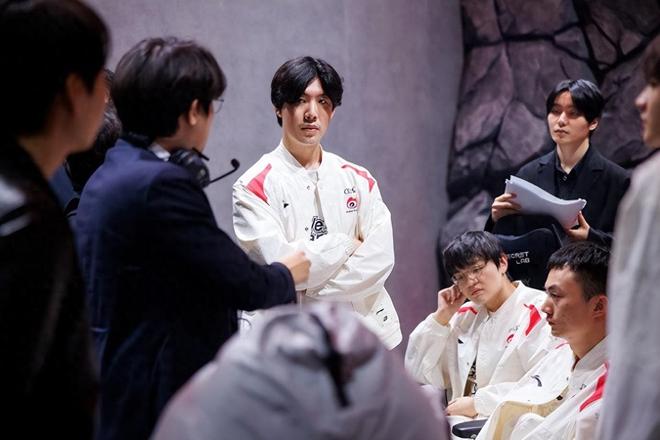 持和消息面 持和消息面